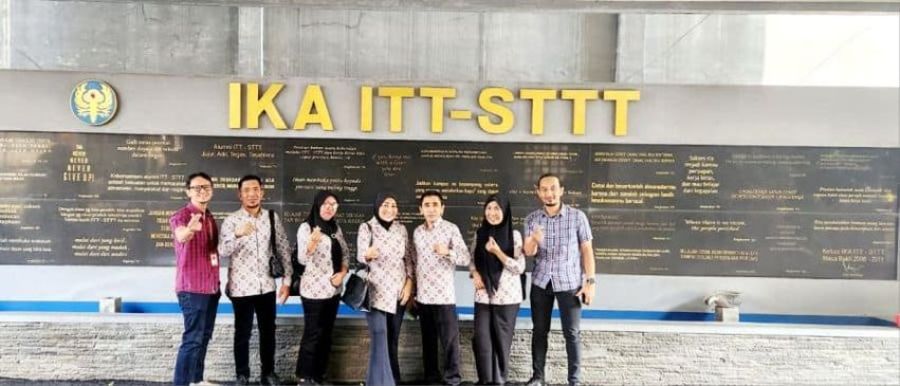 kadis-koperasi-dan-umkm-kunjungi-politeknik-st3-bandung-untuk-tingkatkan-kerja-sama