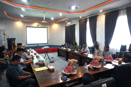 pemkab-morowali-gelar-rapat-pembahasan-penyusunan-laporan-evaluasi-pejabat-bupati-tw-iii