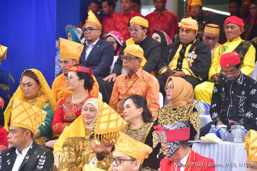 aaeb54a1-856a-4b7e-8201-bd9497f0d753