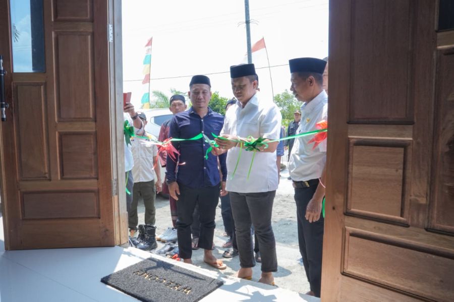 Bupati Iksan Resmikan Masjid Al-Arof, Wujud Komitmen Perhatikan Rumah Ibadah