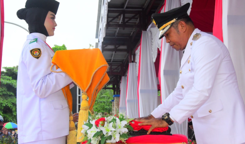 Wabup Morowali Pimpin Upacara Penurunan Bendera HUT Ke-78 RI