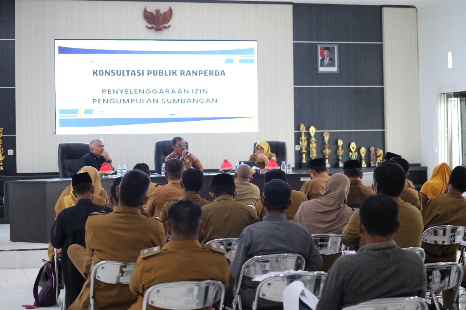 sekda-morowali-yusman-mahbub-buka-konsultasi-publik-lima-ranperda-strategis