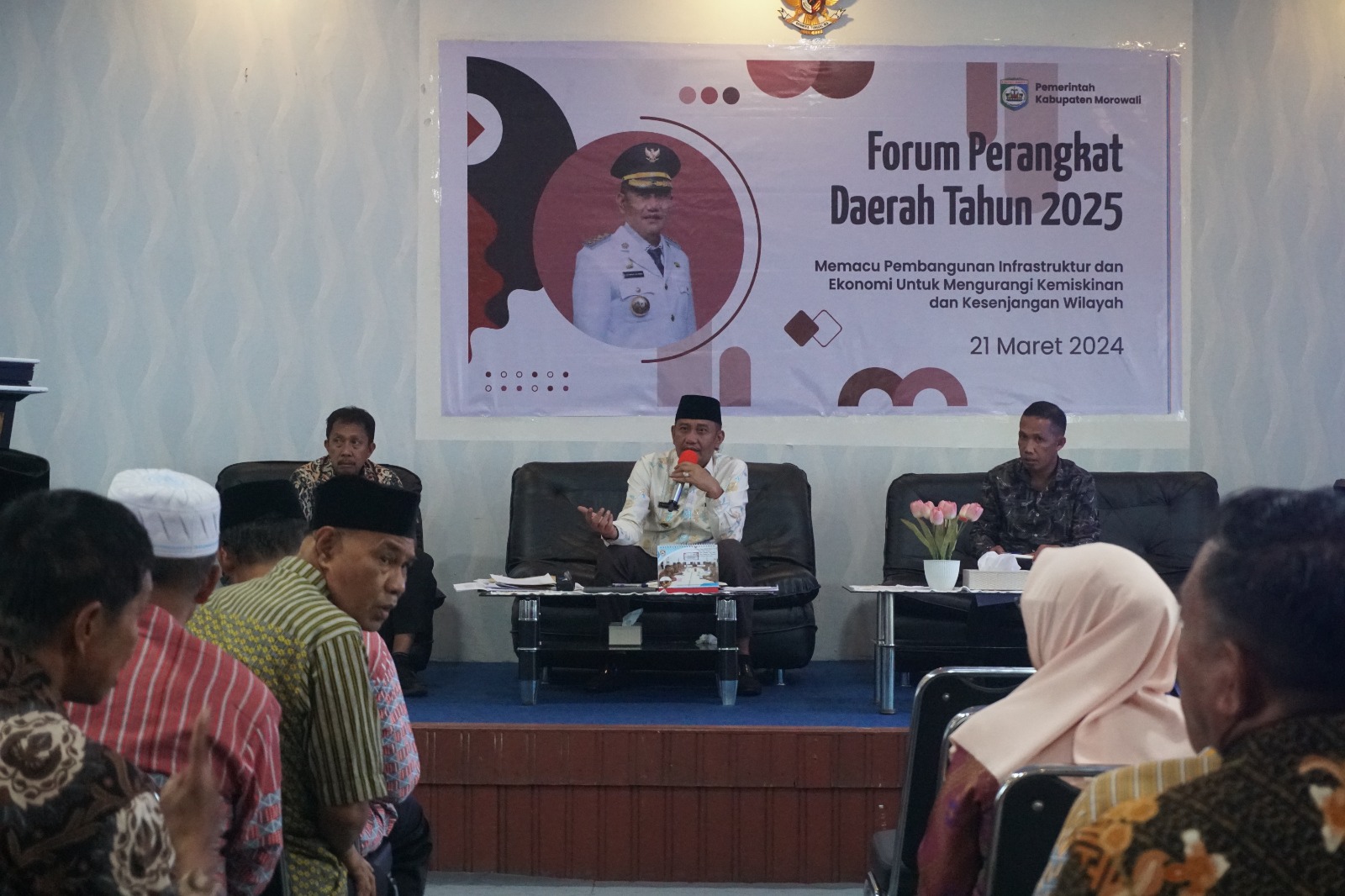 buka-forum-perangkat-daerah-pj-bupati-morowali-rachmansyah-ismail-tegaskan-tahun-2025-program-strategis-nasional-harus-terlaksana