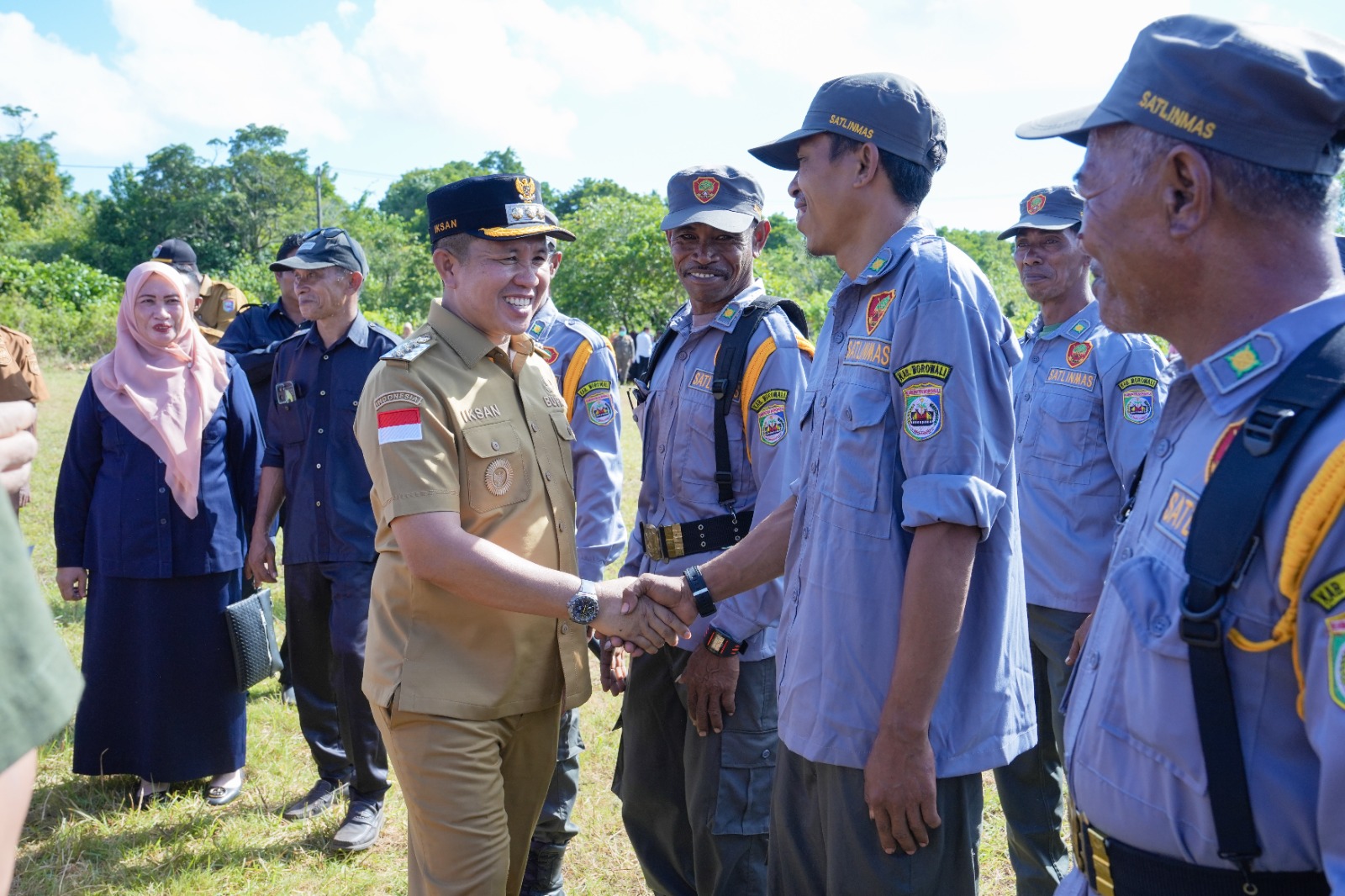 Kritik Konstruktif dari Generasi Muda Menui, Bupati Morowali Iksan: “Ini Hal yang Baik dan Wajar”