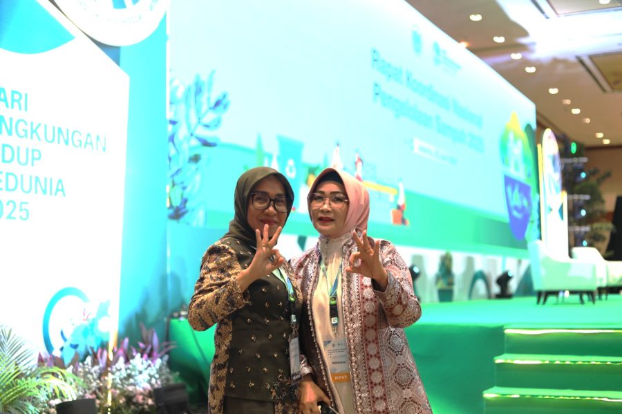 Hadiri Rakornas Pengelolaan Sampah Tahun 2025 di Jakarta, Wabup Iriane Iliyas Dukung Target Nasional Bersih Sampah 100% Tahun 2029