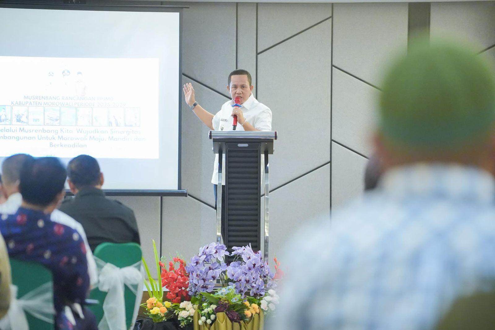 bupati-iksan-tegas-warga-yang-gonta-ganti-ktp-demi-bantuan-harus-dicoret-dari-data-penerima