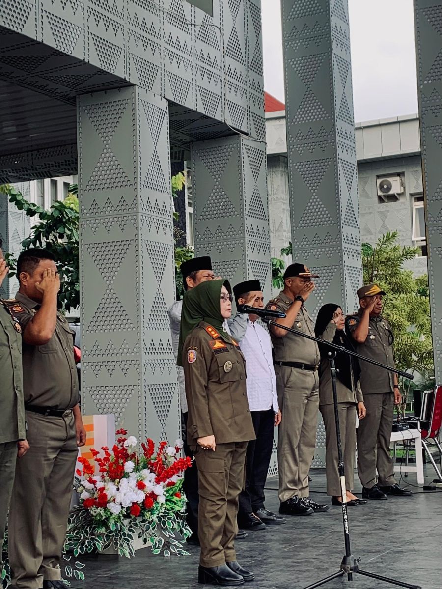 Pelepasan Kontingen HUT Satpol PP, Wabup Iriane Iliyas Tekankan Disiplin dan Kekompakan