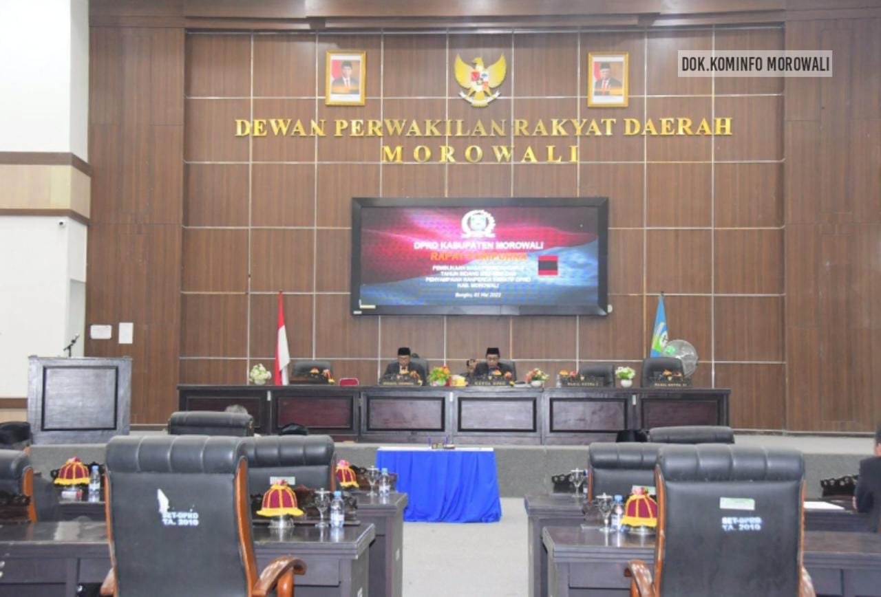 wabup-morowali-hadiri-rapat-paripurna-pembukaan-masa-persidangan-iii-sekaligus-penyampaian-ranperda-inisiatif-dprd