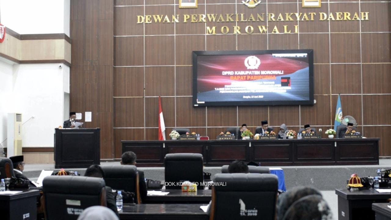 paripurna-dprd-pemkab-morowali-sampaikan-pidato-nota-keuangan-pertanggungjawaban-apbd-ta-2022