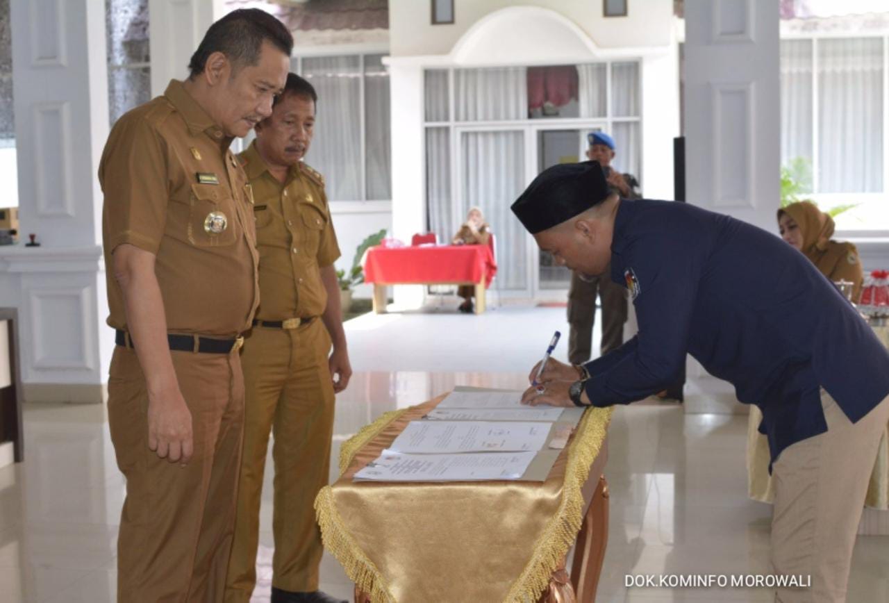 pemkab-morowali-dan-kpu-tandatangani-kesepakatan-dana-hibah-pilkada-2024