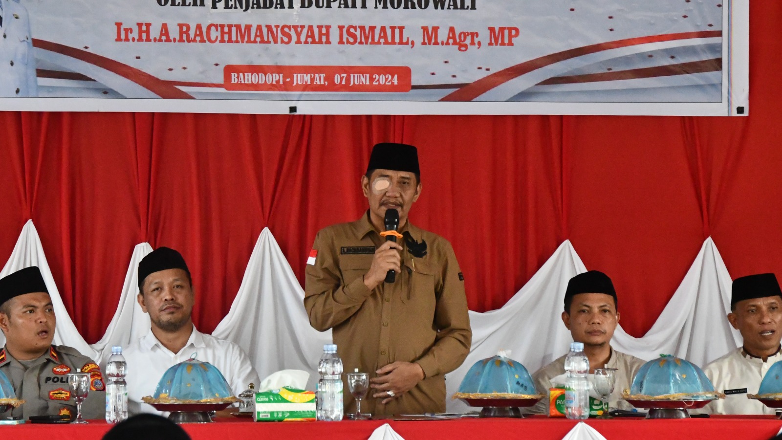 pj-bupati-a-rachmansyah-ismail-tuntaskan-keluhan-petugas-rumah-ibadah-di-bahodopi