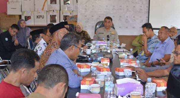 wakili-pj-bupati-morowali-asisten-i-pimpin-rapat-tindak-lanjut-penyelesaian-tapal-batas-desa-bahomotefe-dan-onepute-jaya