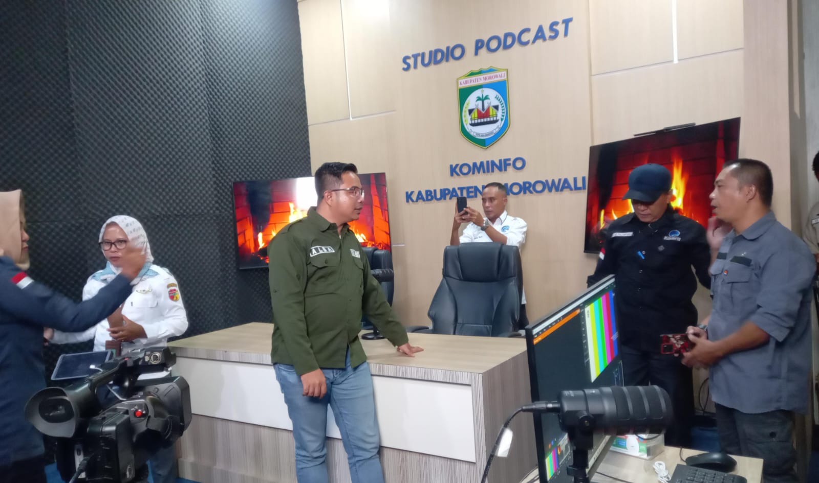 Sharing Terkait Pengelolaan Informasi dan Komunikasi Publik, Diskominfo-SP Morowali Terima Kunjungan Bidang IKP Tojo Una-una