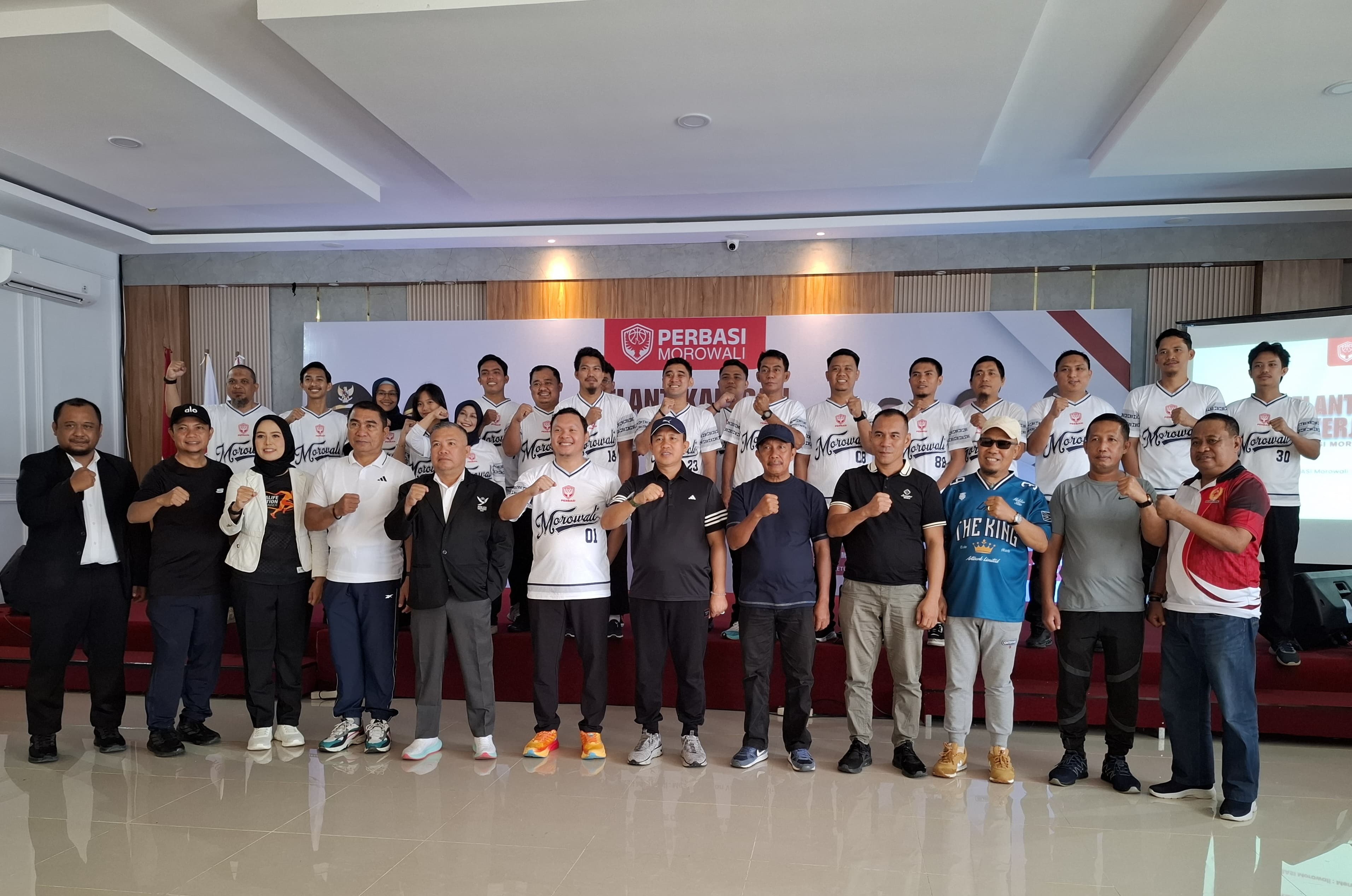 Bupati Morowali Iksan Baharudin Hadiri Pelantikan dan Raker Perbasi 2025–2029