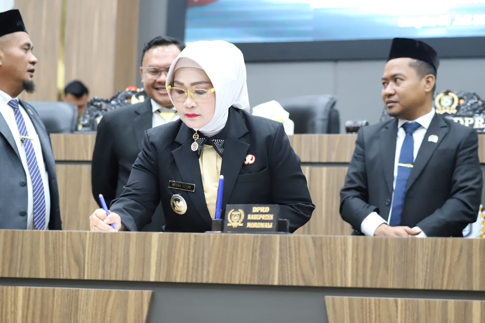 pemkab-morowali-jawab-pandangan-umum-fraksi-soal-rancangan-akhir-rpjmd-2025-2029