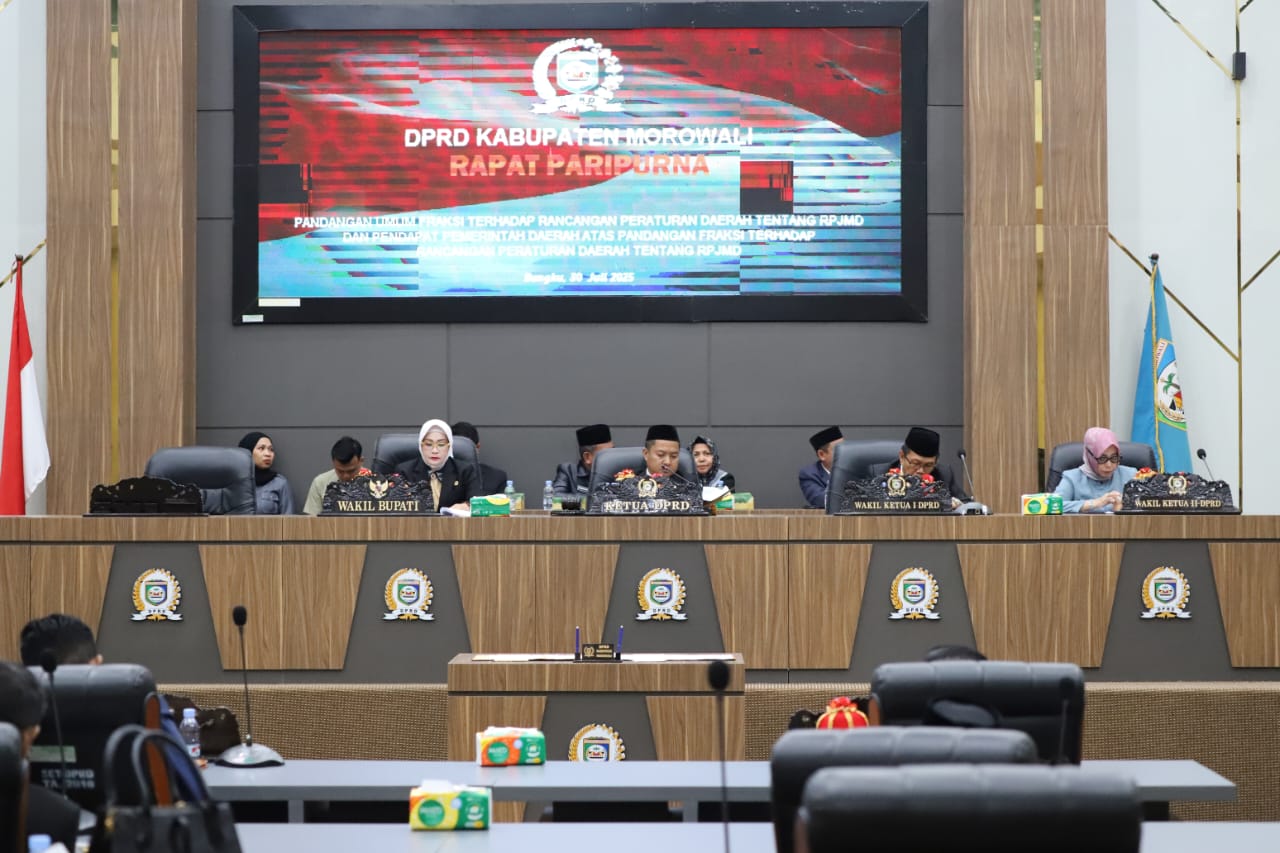 Rapat Paripurna, Ini Pendapat Bupati Morowali Atas Tiga Buah Ranperda Inisiatif DPRD