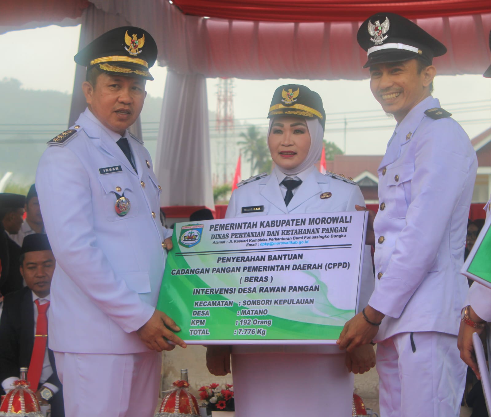 Momen HUT ke-80 RI, Pemkab Morowali Salurkan Puluhan Ton Beras Bantuan Cadangan Pangan untuk Masyarakat