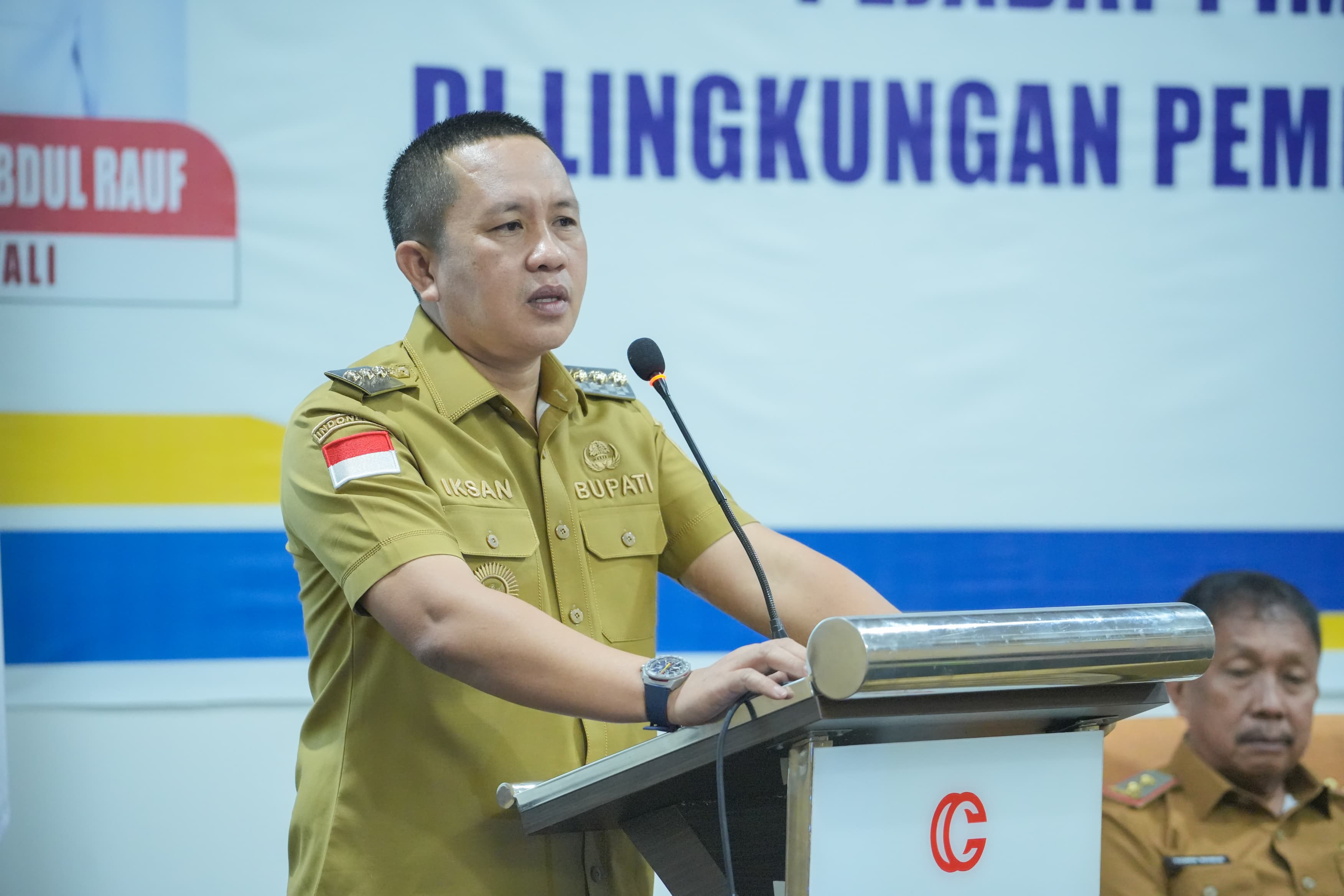 bupati-iksan-tegaskan-jabatan-ditentukan-kinerja-bukan-kedekatan