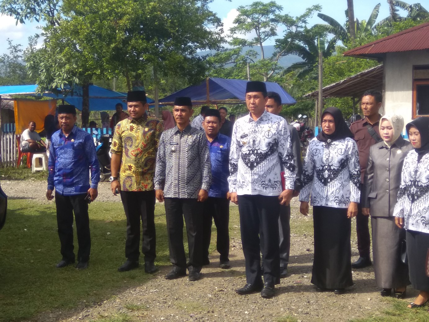 bupati-morowali-pendidikan-adalah-jawaban