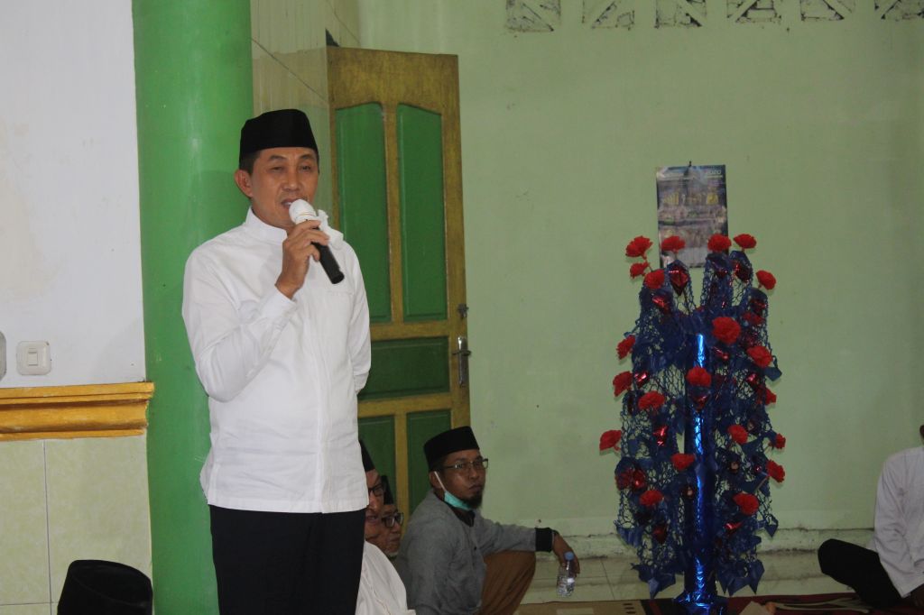 hadiri-maulid-nabi-di-desa-kolono-bupati-paparkan-program-pengembangan-keagamaan-di-kabupaten-morowali