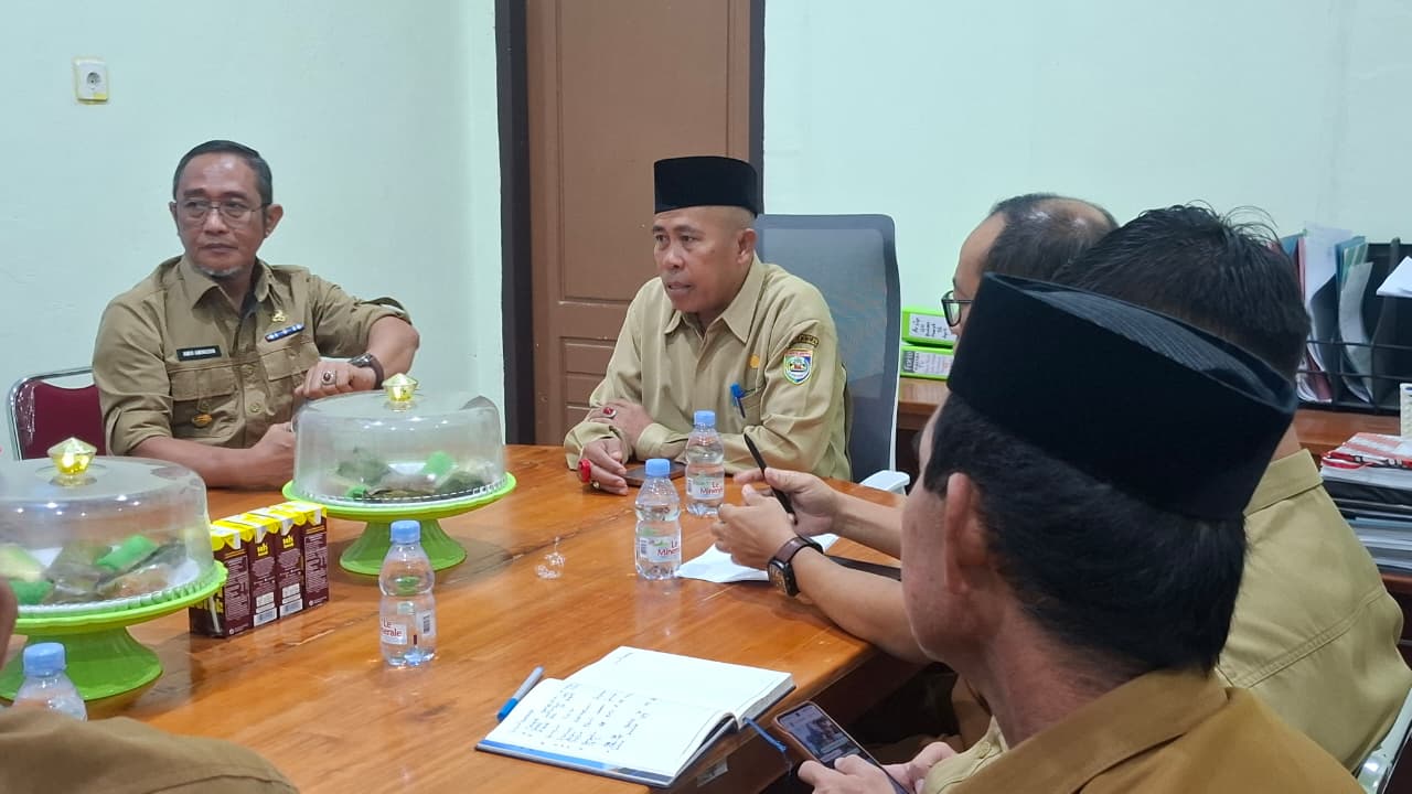 Plh Sekda Morowali Pimpin Rapat Koordinasi Penertiban PKL dan Pasar Bungku