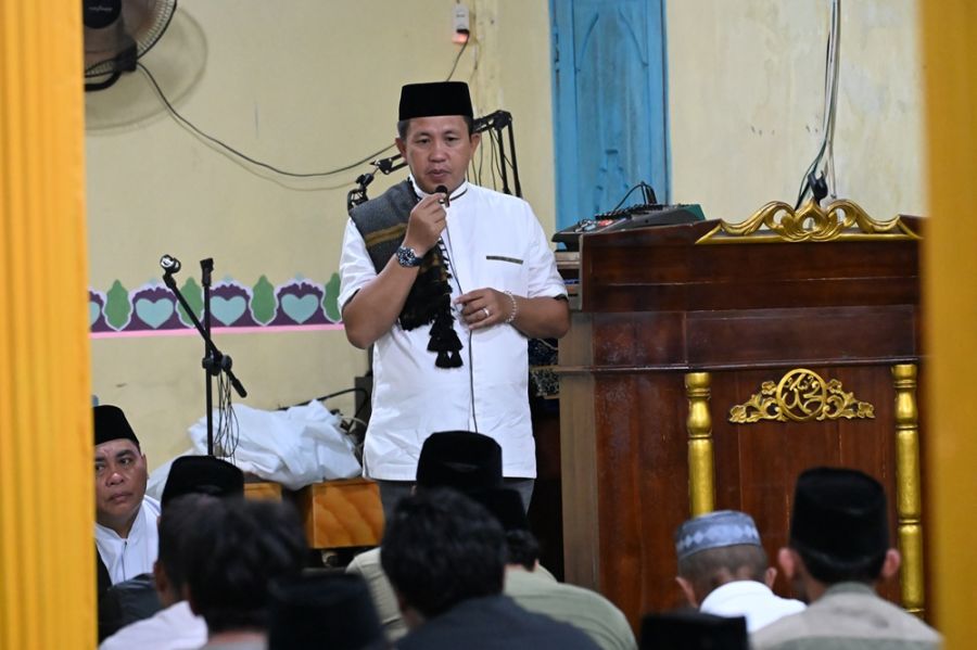 Bupati Iksan Abdul Rauf Safari Ramadhan di Sombori, Pastikan Jalan Diaspal 2027 dan Masjid Nur Ridha Ilahi Dibangun 2026