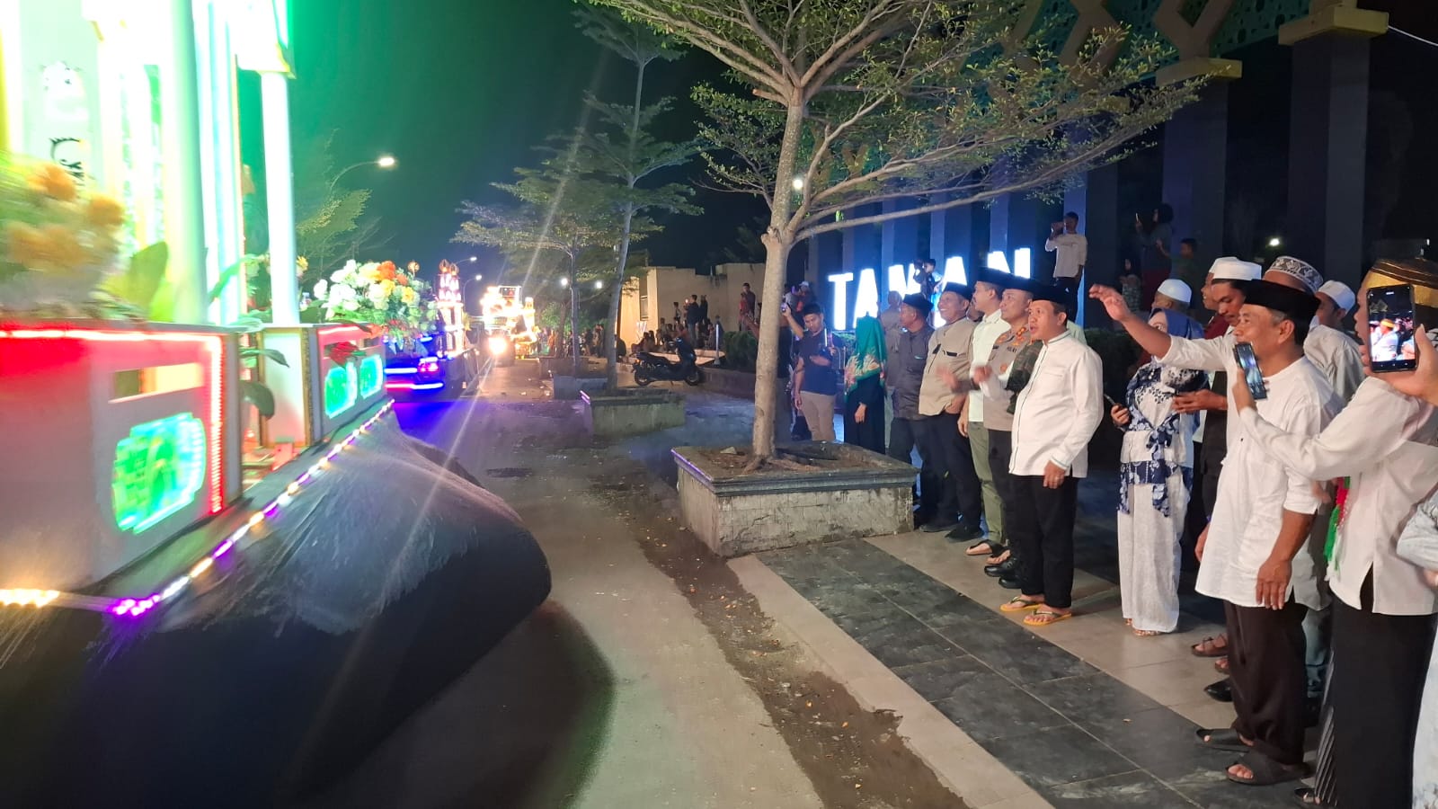 Bupati Morowali Lepas Pawai Takbir Kendaraan Hias, Semarak Sambut Idul Fitri 1447 H