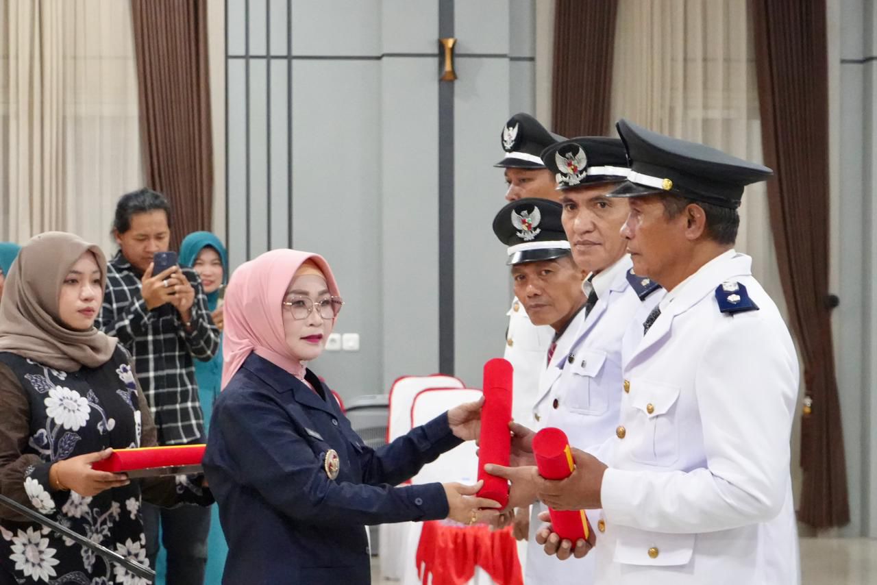 Wabup Morowali Iriane Iliyas Lantik dan Ambil Sumpah Empat Pj Kepala Desa Tahun 2026