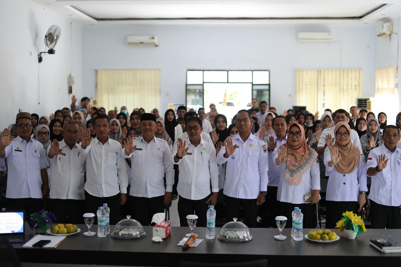 Sekda Yusman Mahbub Buka Rapat Tim Percepatan Penurunan Stunting Kabupaten Morowali