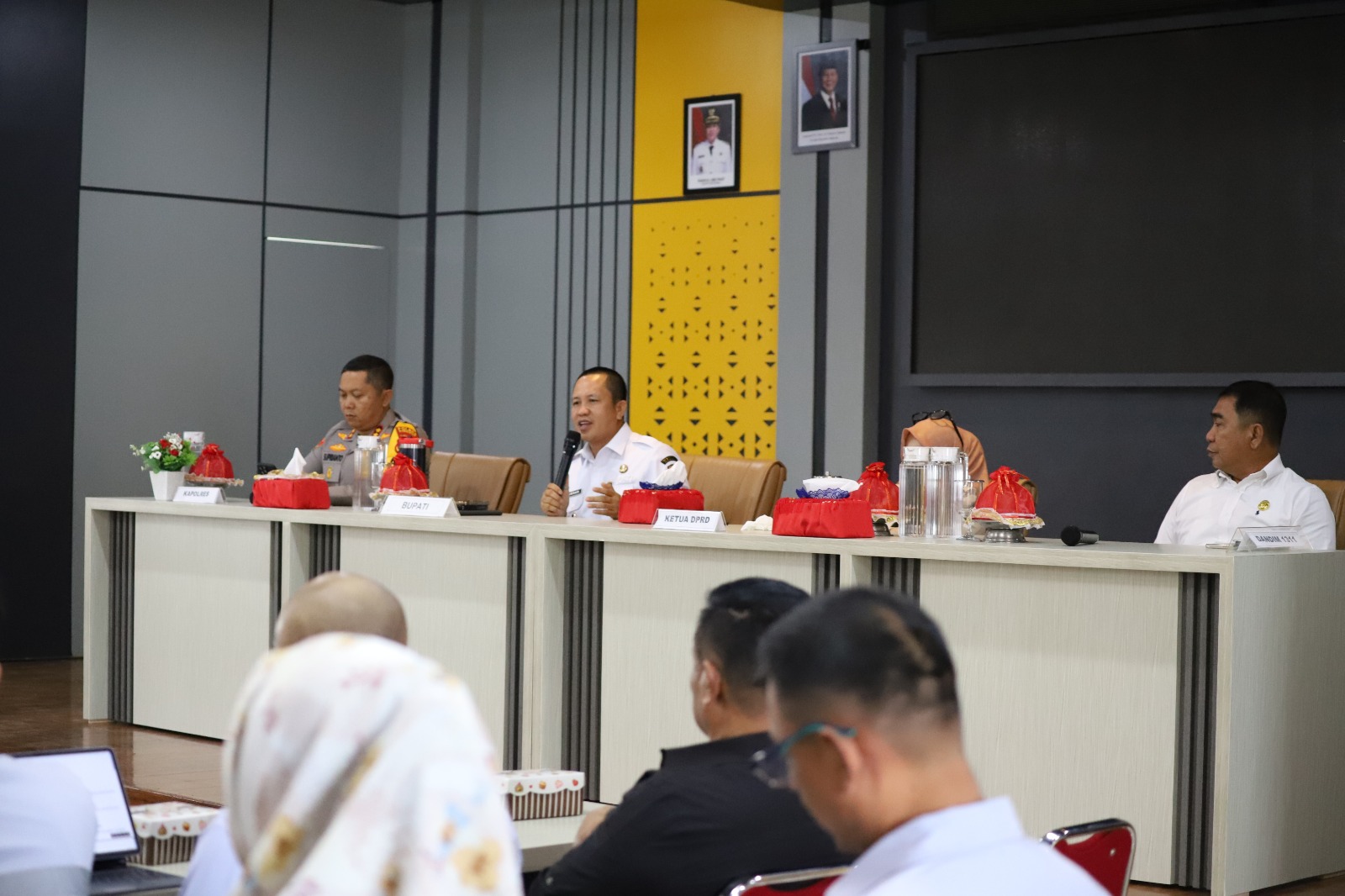 Bupati Iksan Pimpin Rapat Tindak Lanjut Audiensi Gerakan Petani Indonesia Menggugat (GAPIT) Morowali