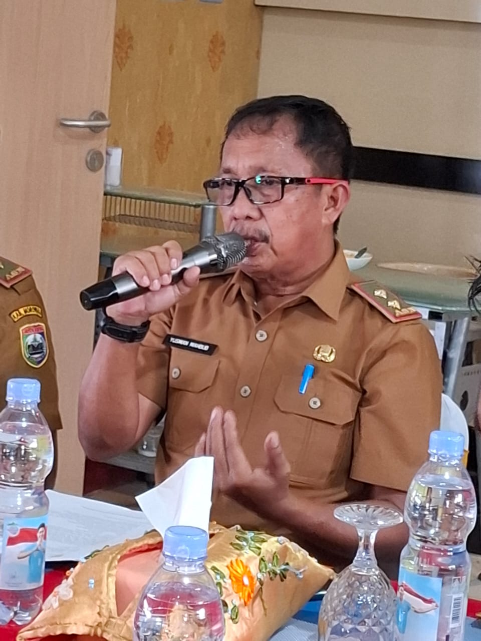 Sekda, Yusman Mahbub Pimpin Rapat Pemantauan Orang Asing dan FKDM