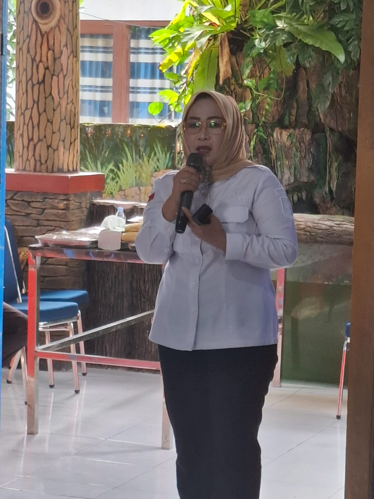 Wakil Bupati, Iriane Iliyas Hadiri Halal Bihalal Dinas Perikanan dan Lepas Purna Tugas Kabid Amir Jafar