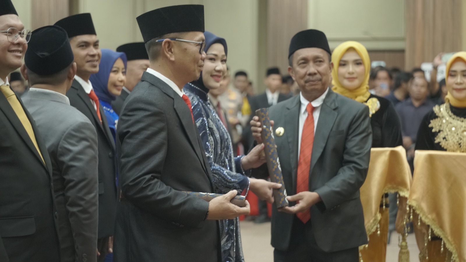 Pj Bupati, Yusman Mahbub Hadiri Pelantikan Anggota DPRD Morowali Periode 2024-2029