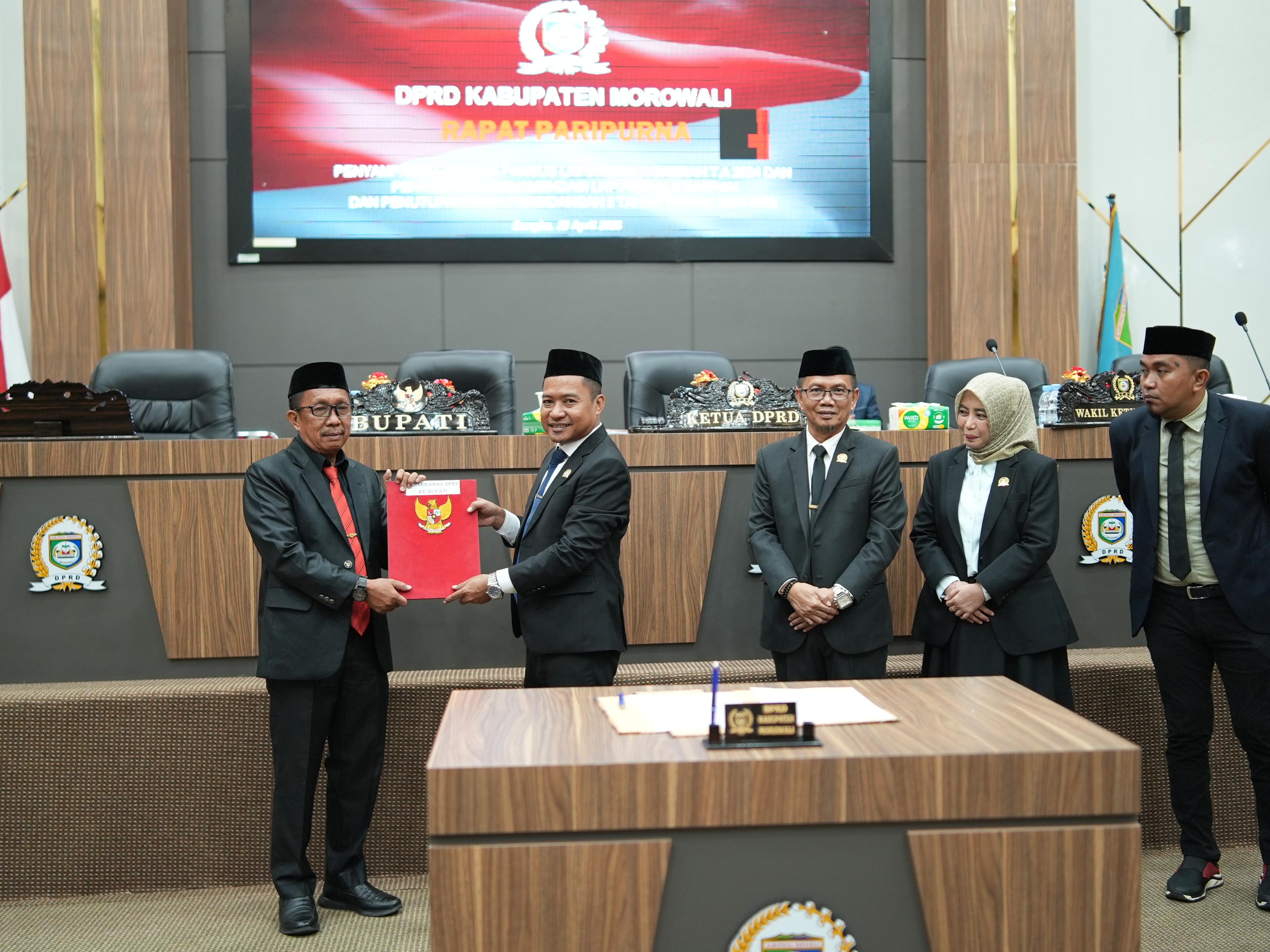 Wakili Bupati, Sekda Morowali Hadiri Rapat Paripurna Laporan Pansus dan Penyampaian Rekomendasi tentang LKPJ Kepala Daerah