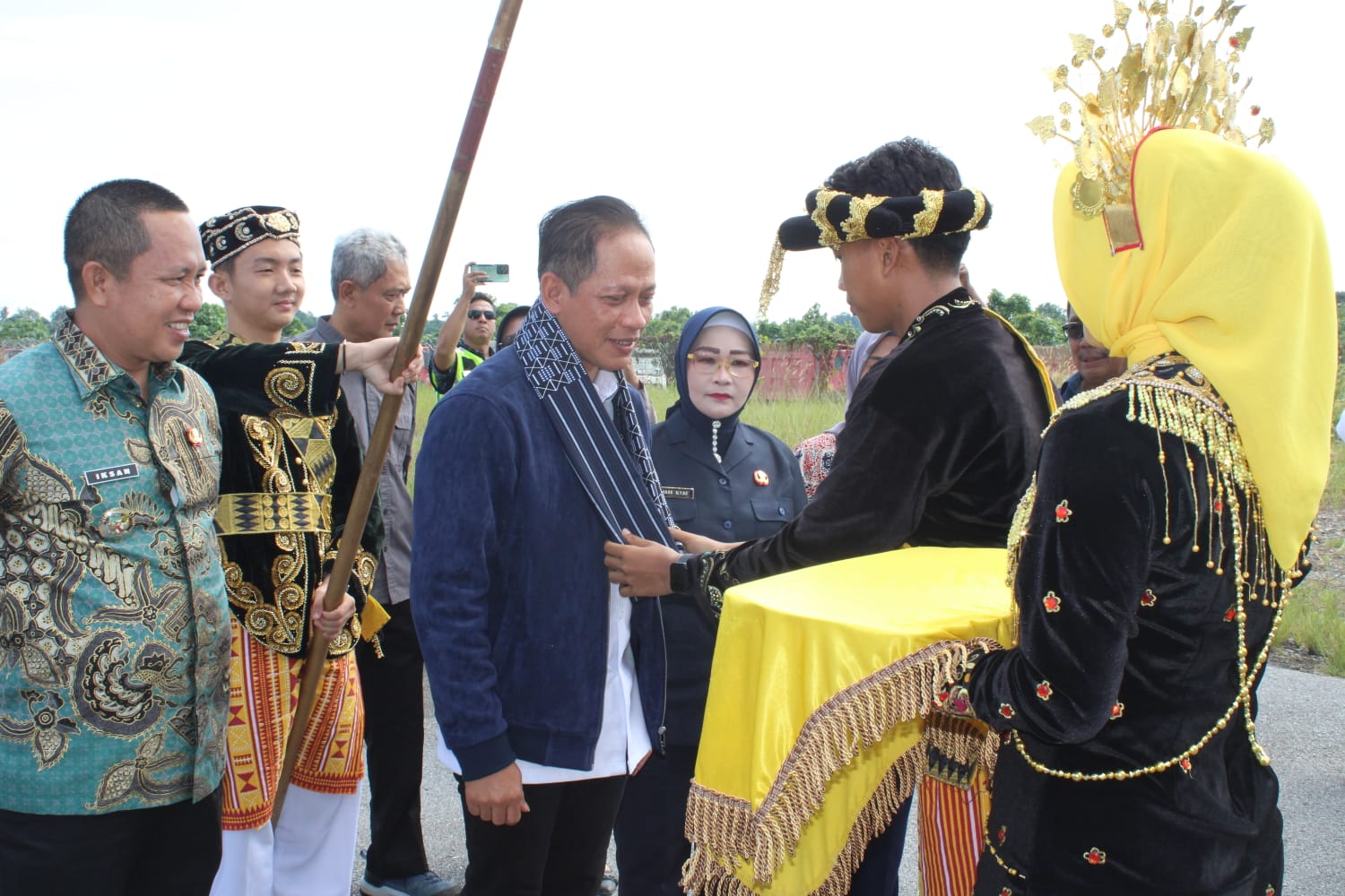 Kunker di Morowali, Bupati Iksan dan Wabup Iriane Iliyas Sambut Hangat Kedatangan Menteri Lingkungan Hidup
