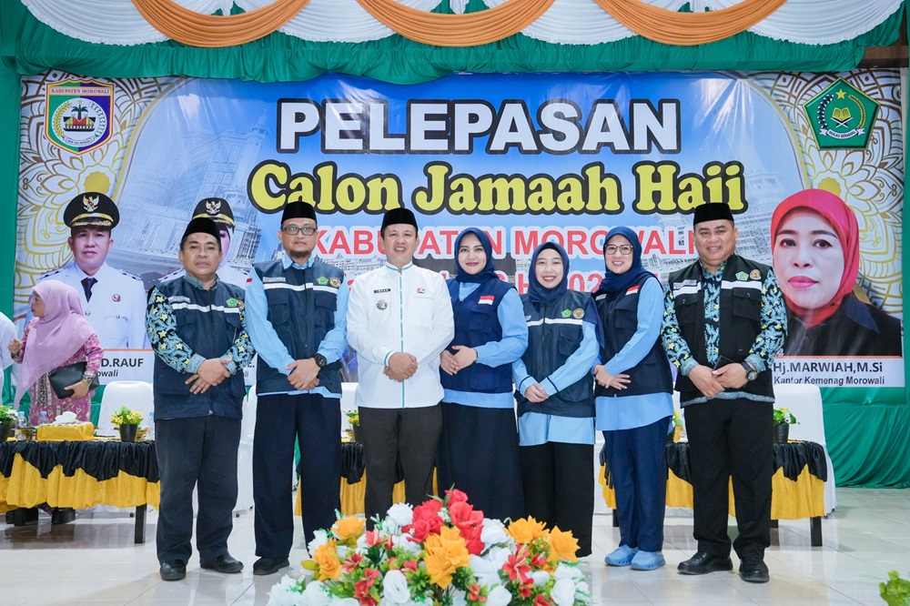 Bupati Iksan Baharudin Abdul Rauf Resmi Lepas Jamaah Haji Morowali Tahun 2025