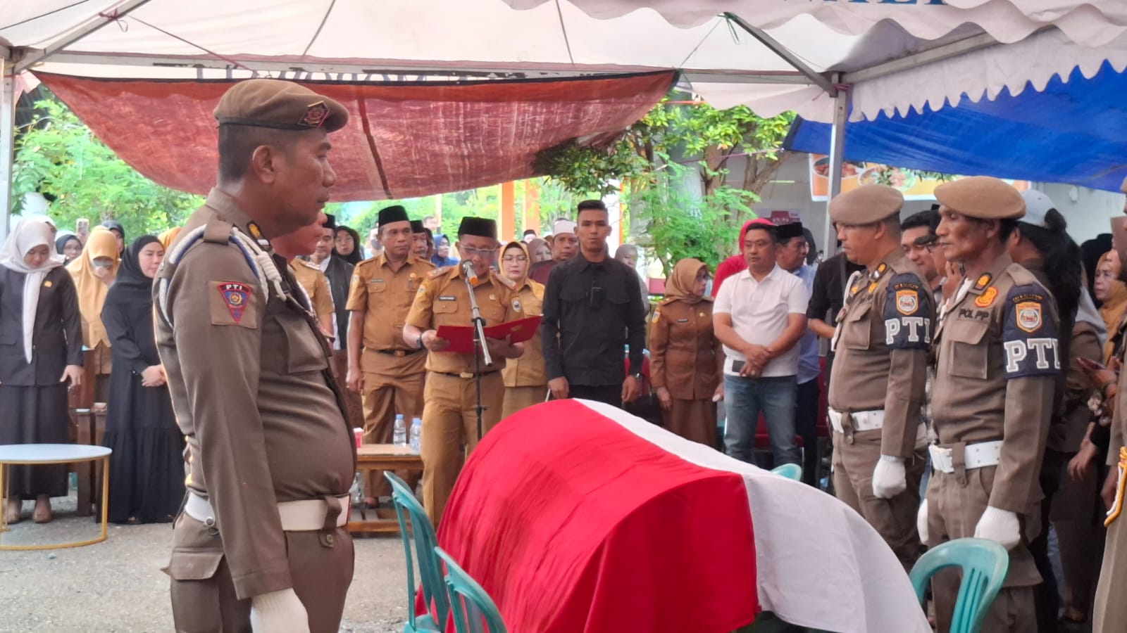 Sekda Morowali Yusman Mahbub Pimpin Upacara Pelepasan Jenazah Plt Kadis Perkimtan, Yusfatan Djanat