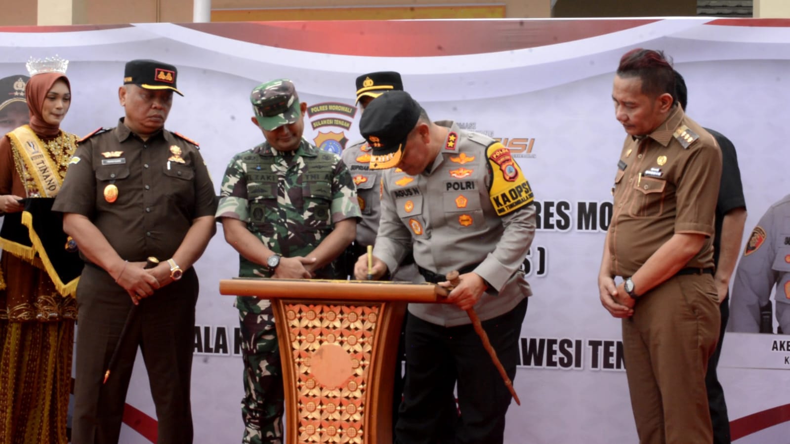 Pj Bupati Rachmansyah Ismail Hadiri Peresmian Gedung Pelayanan SPKT, SKCK dan SATPAS Polres Morowali