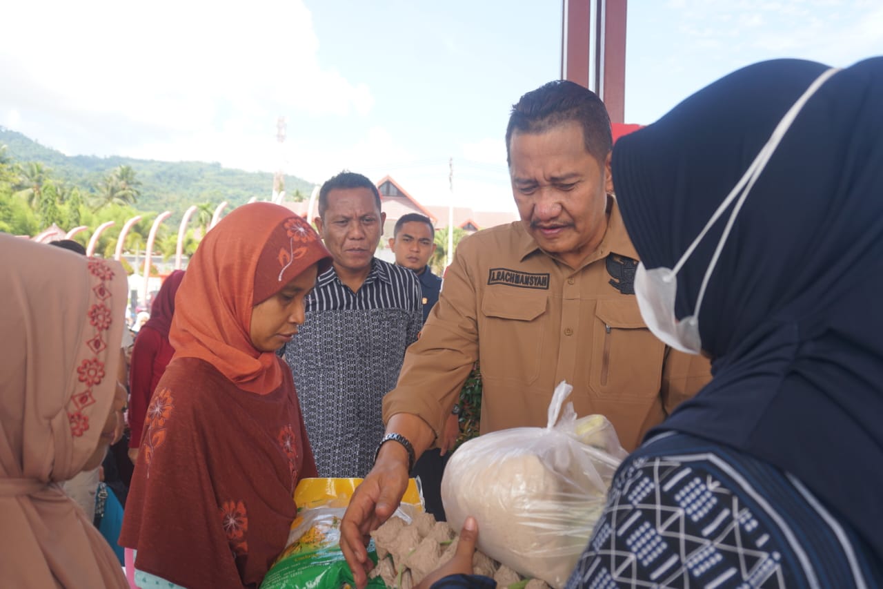Sambut Ramadan, Pemkab Morowali Gelar Pasar Murah