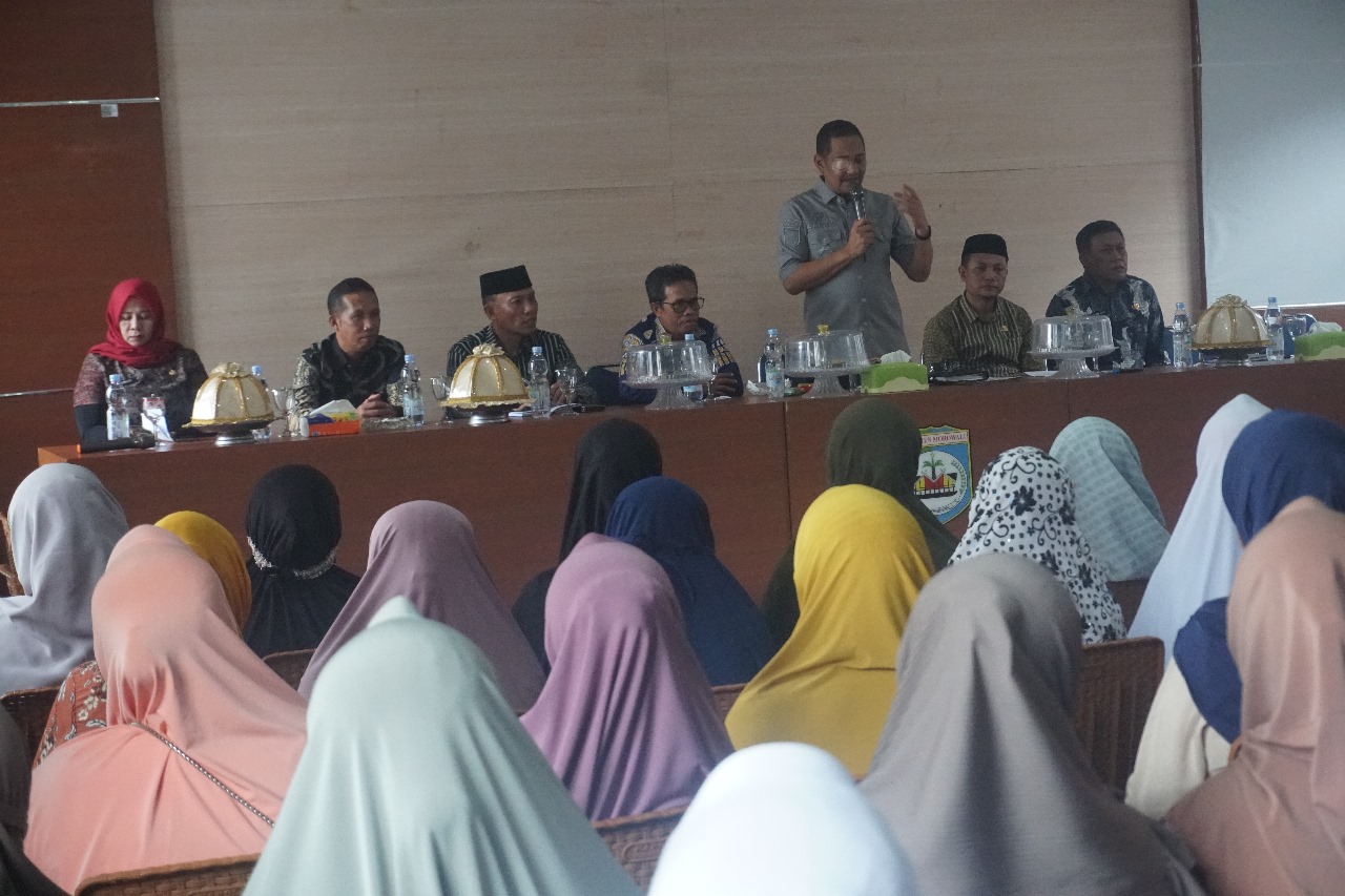 Lagi - A. Rachmansyah Umumkan Naiknya Insentif Petugas Rumah Ibadah di Kecamatan Bungku Tengah