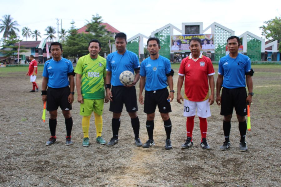Jalin silaturahmi dan Sinergitas Pemda Kabupaten Morowali VS Pemda Kabupaten Tojo Una-una Gelar Laga Persahabatan