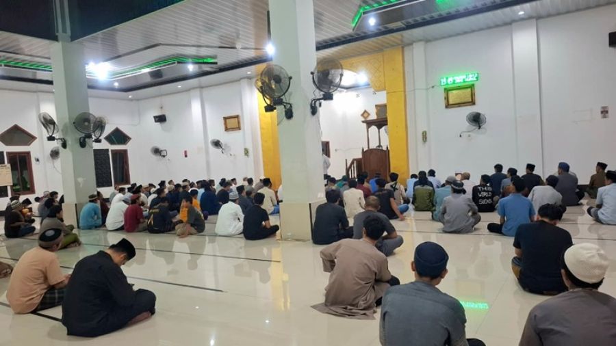 Safari Ramadan di Masjid Agung Bahodopi, Warga Antusias Ikuti Tarawih Berjamaah