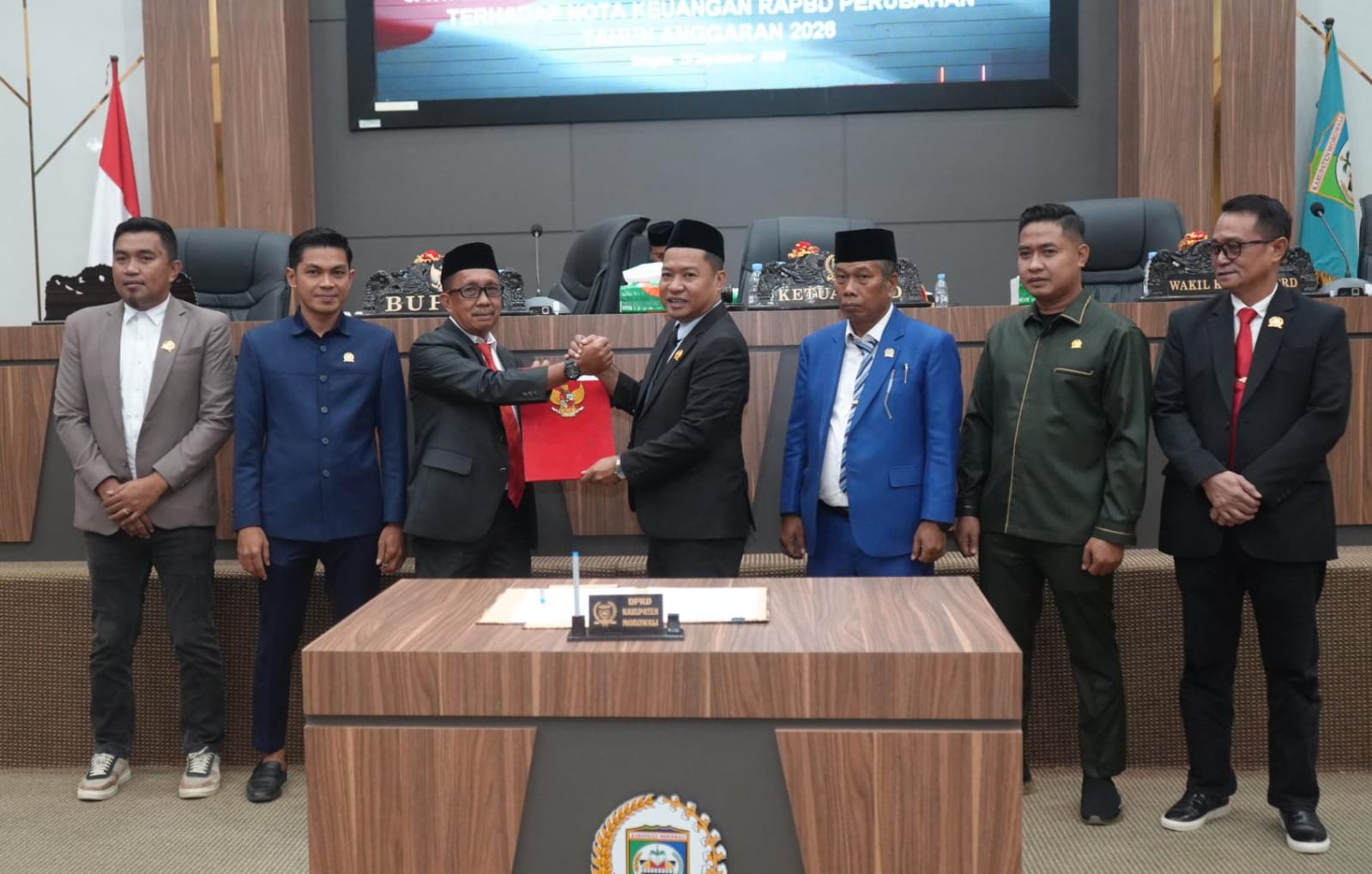 Paripurna DPRD, Sekda Morowali Sampaikan Jawaban Bupati atas Pandangan Umum Fraksi Soal Rancangan Perubahan APBD 2026