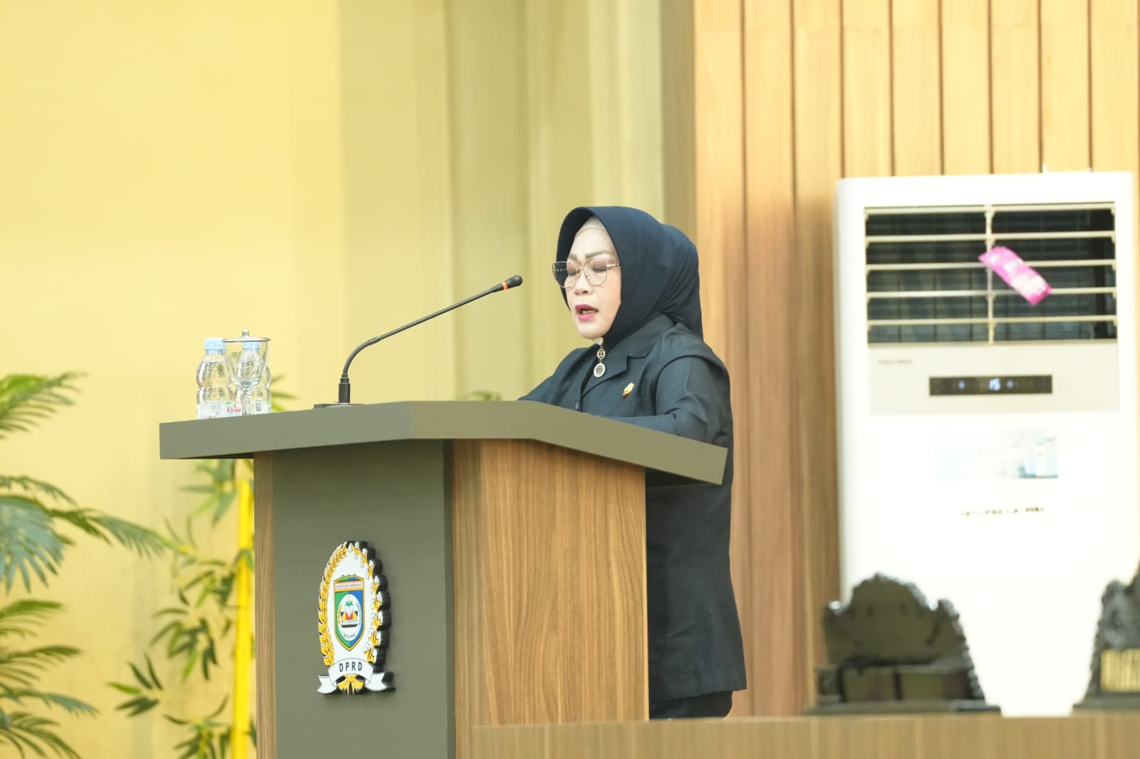 Wabup Morowali Iriane Iliyas Sampaikan Nota Keuangan RAPBD T.A 2027