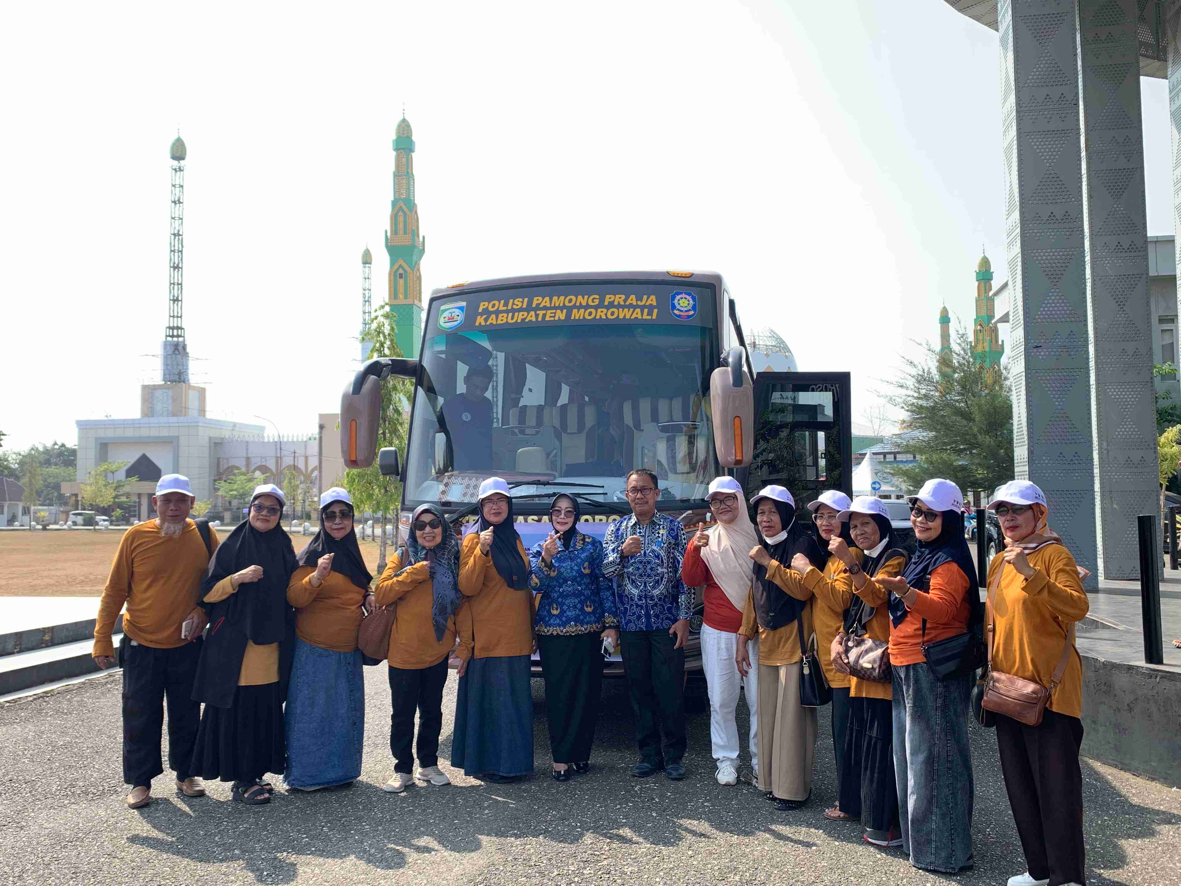 Wabup Iriane Iliyas Lepas Kontingen PWRI Morowali ke Tingkat Provinsi, Berikan Dukungan dan Motivasi